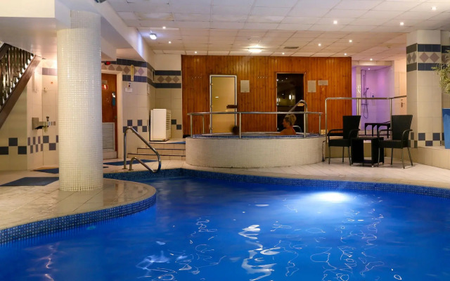 Macdonald Kilhey Court