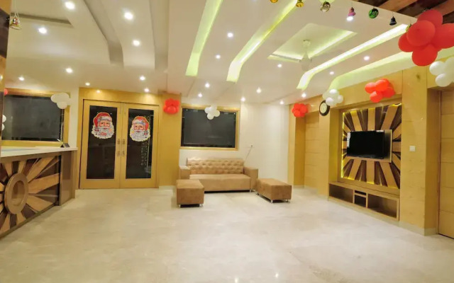 FabHotel Raj Palace