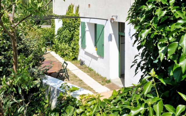 House With 2 Bedrooms in Cascastel-des-corbières, With Enclosed Garden