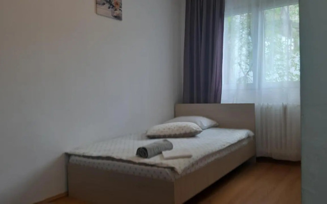 Alba Studio 106