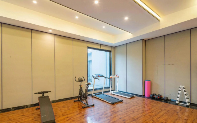 Emeishan Jinweisi Hotel (Emeishan High-speed Railway Station)