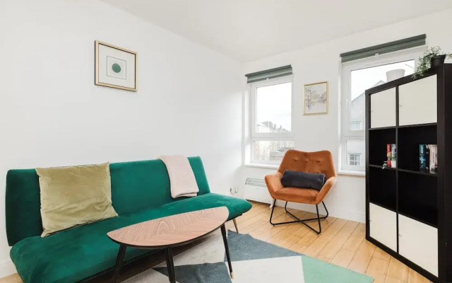 Welcoming 1BR flat near Park