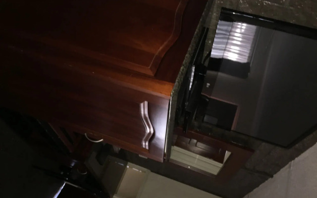 Country Plaza Motor Inn