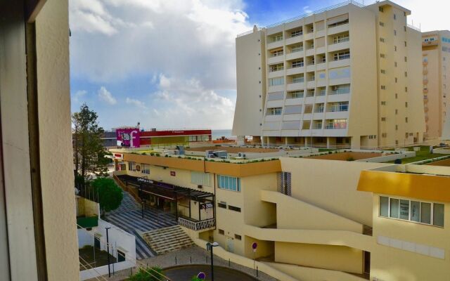 Apartment With one Bedroom in Portimão, With Wifi - 100 m From the Bea