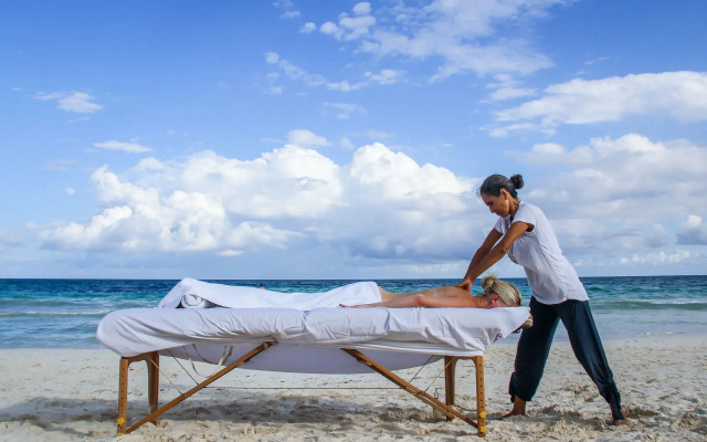 Playa Canek Beachfront Eco Hotel