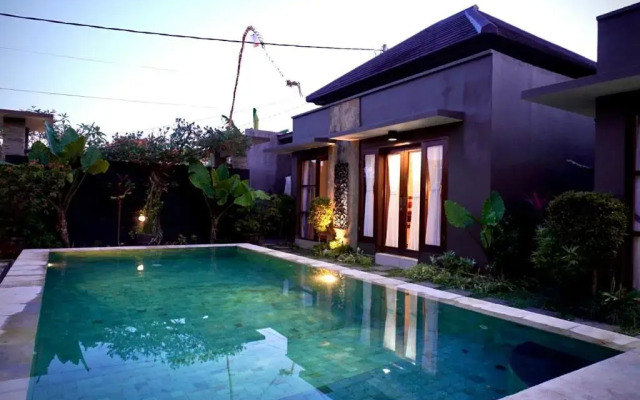 Homayoon Villa at Bisma - 10 min walking to Ubud center