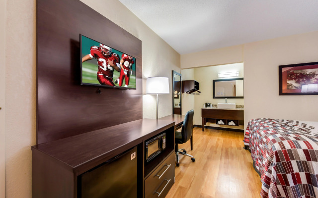 Red Roof Inn Marion, IN