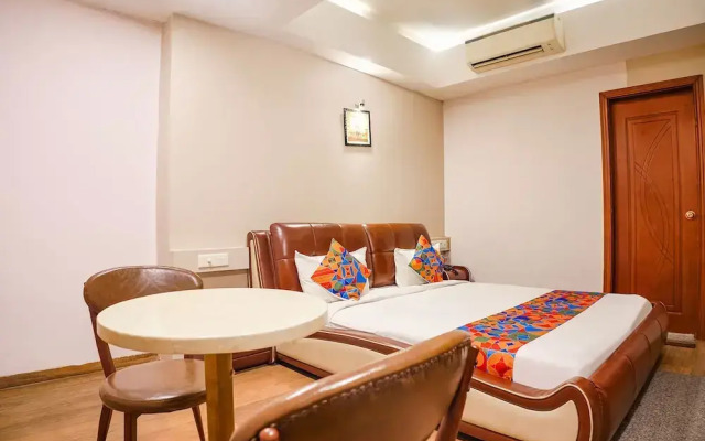 Fabhotel Divine Casa