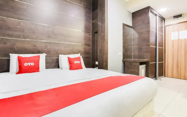 Oyo 89593 Ct Hotel