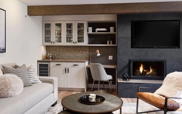 Chateau Eau Claire Unit 13