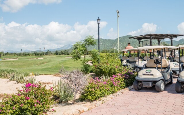 Executive Studio at Cabo Country Club