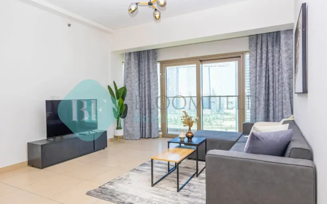 Bloomfields Elegant 2BR In Wave Tower