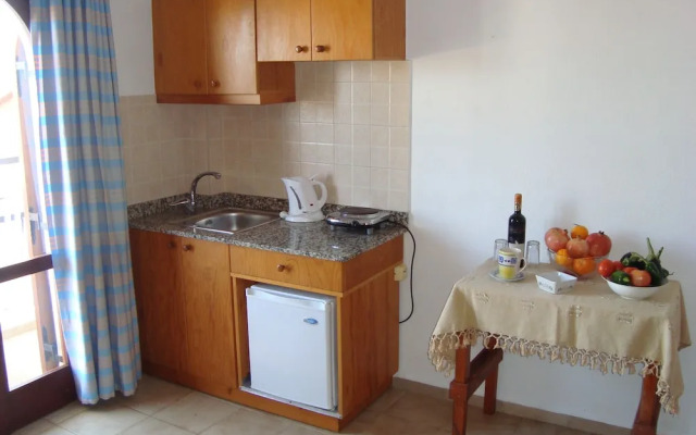 Arkadi Apartments by Checkin