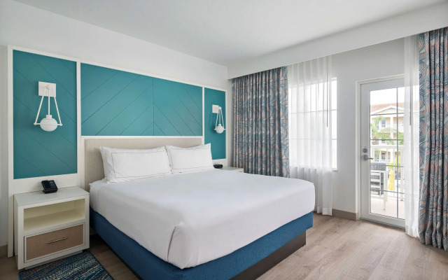 DoubleTree Suites by Hilton Naples