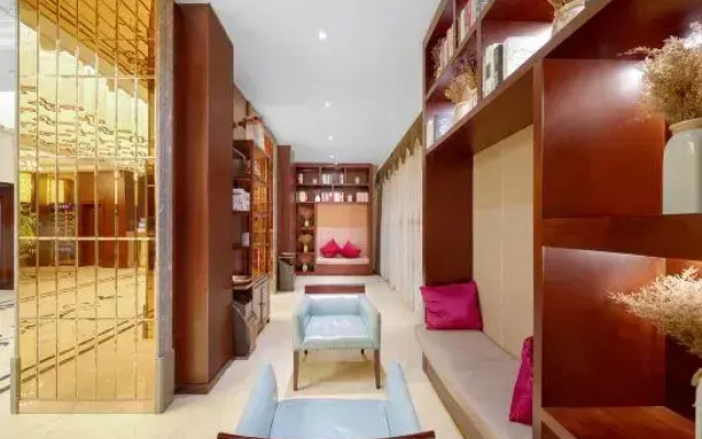 Starway Hotel