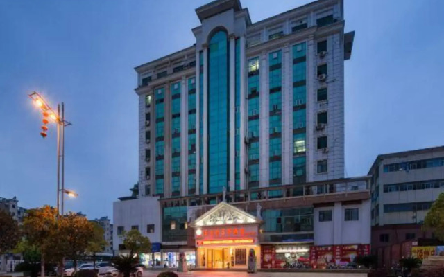 Vienna 3 Best Hotel (Poyanghu Avenue)