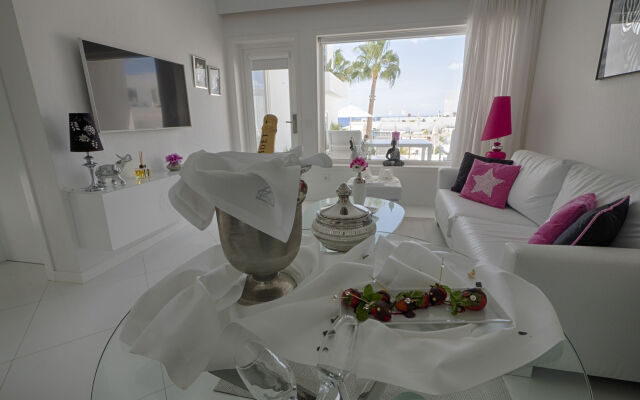 Lanis Suites de Luxe - Adults Only