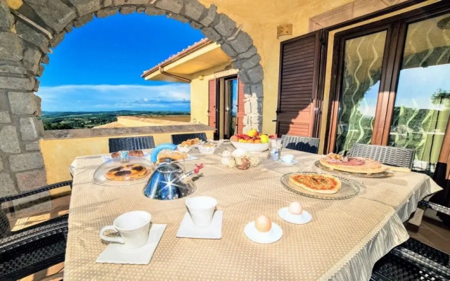 Charming Villa - Lake View and Private Pool