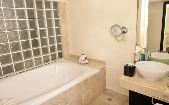 Oh! Oasis Urban Hotel