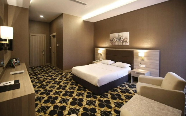 Hotel Excellence Inn
