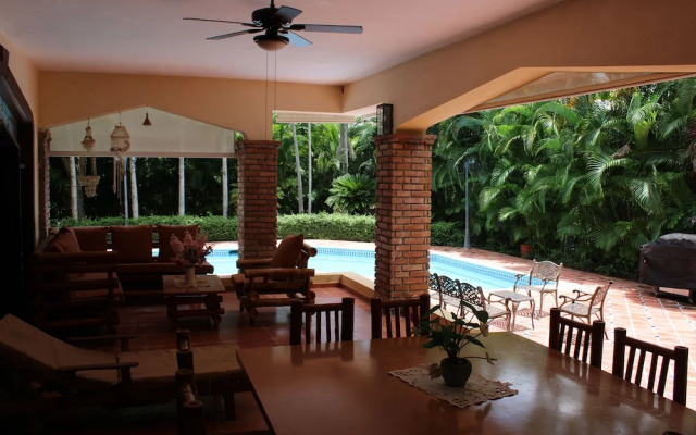 Villa GuavaBerry 5BR 6Bds 12Pax HugePool