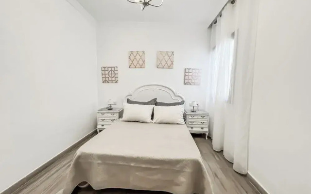 Cd-1382 Two Bedroom Apartment With Terrace
