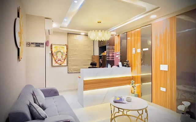 Hotel Grand Aana Inn