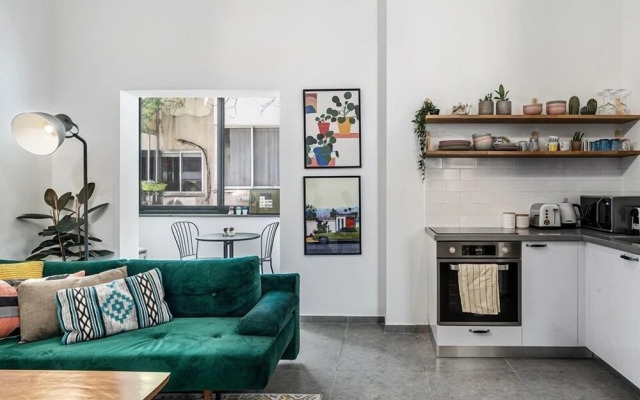 Urban Luxe Apartment - Central TLV