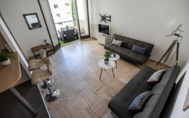 ++++ renovated cosy 50m2 sunny flat / balcony / close to beach and to the Palais des festivals ++++ - Hotel in Cannes - Photo 4