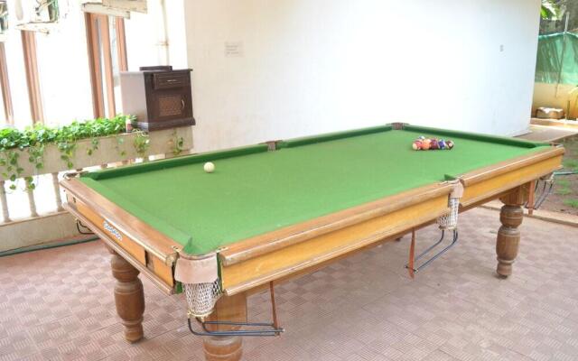 OYO 15651 Silver Palm Resort