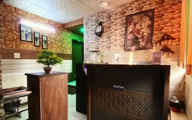 Manali Hotel By GRB