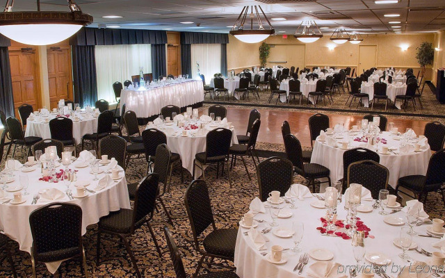 Buffalo Airport Hotel