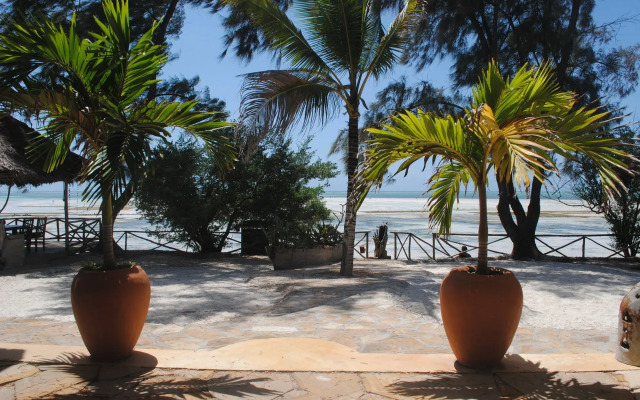 Seasons Lodge Zanzibar