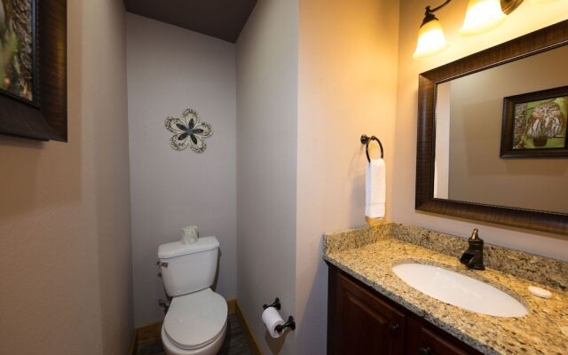 Gone Swimming 4 Bedrooms 4.5 Bathrooms Cabin