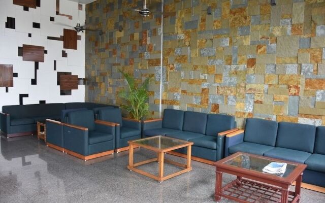 Hotel The Excellency