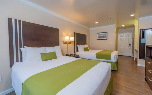 Ocean Pacific Lodge