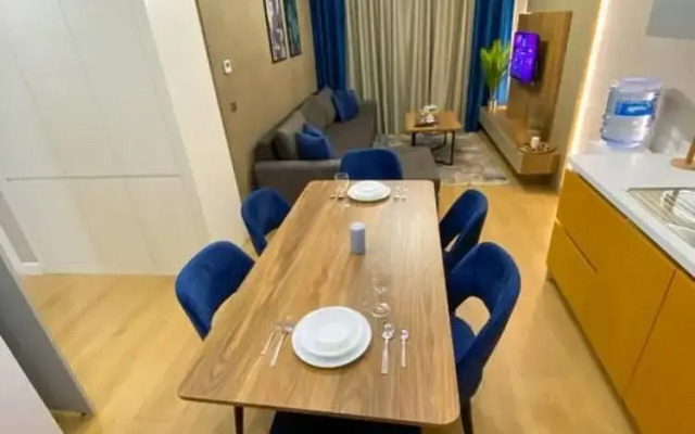 Exclusive Spacious 2 1 Apartment 2 Bathrooms - Core Living