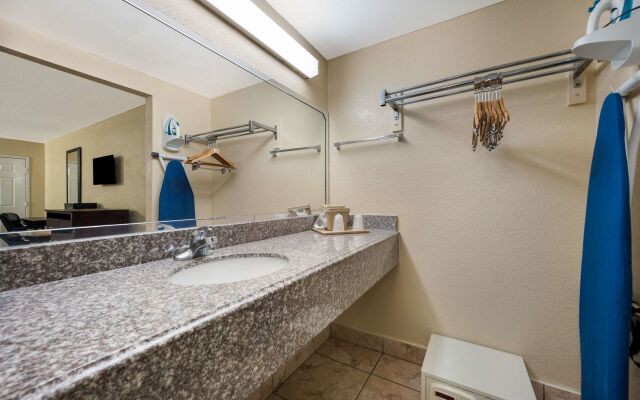 Knights Inn College Station