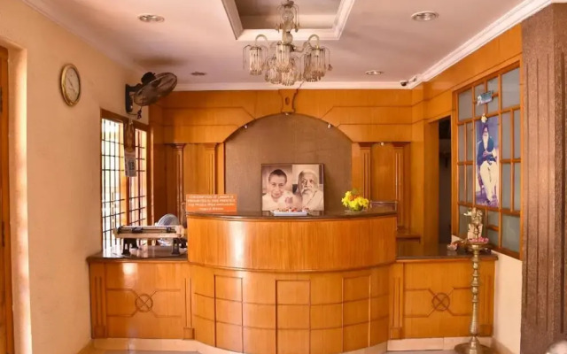 Yogi Ram Inn