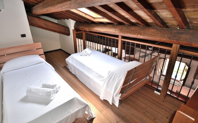 The Knight Loft With Pool