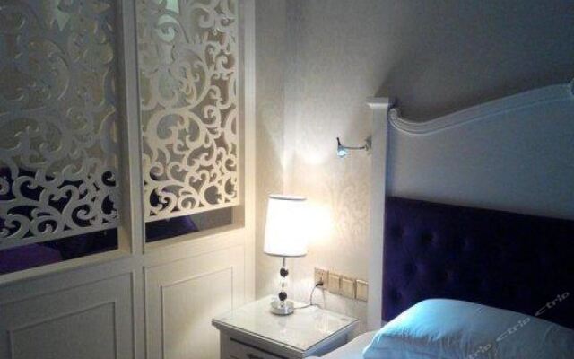 Vienna Hotel (Exposition center)