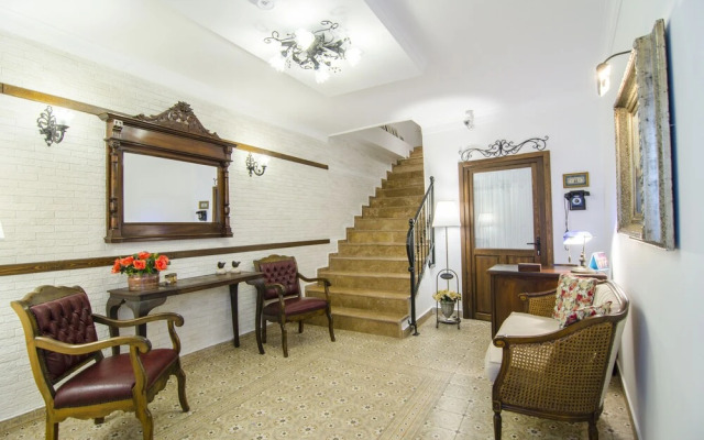 Rodina Suites