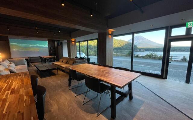 Shoji Lake Hotel