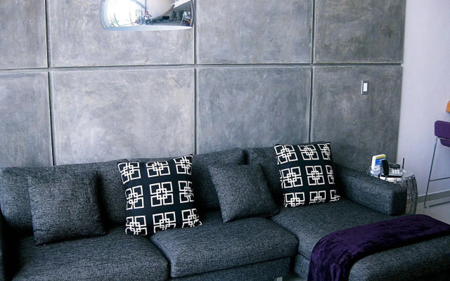 IRIS Studios & Apartments
