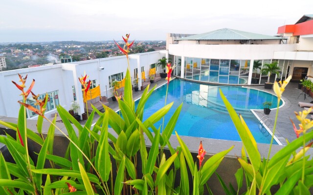 J Icon Hip Hotel