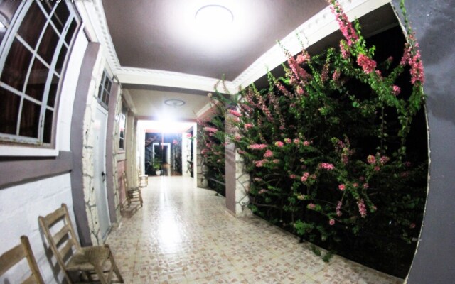 Rollanda Hotel Restaurant