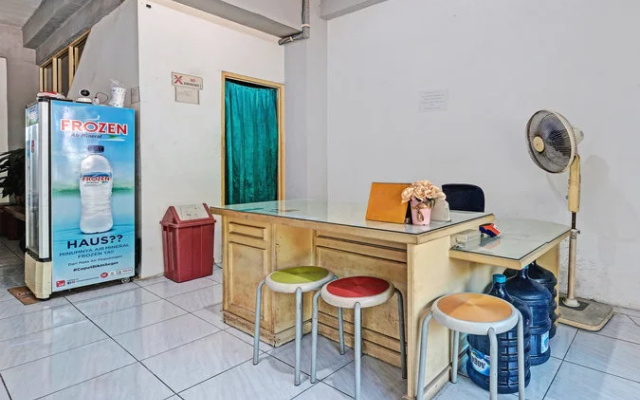 Collection O 92864 Mitra Residence