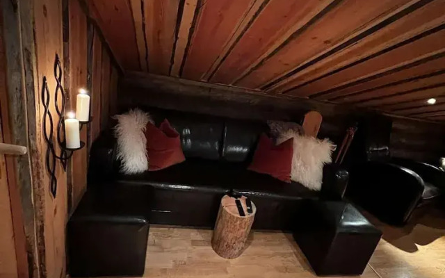 Aurora Bliss Cabin Retreat