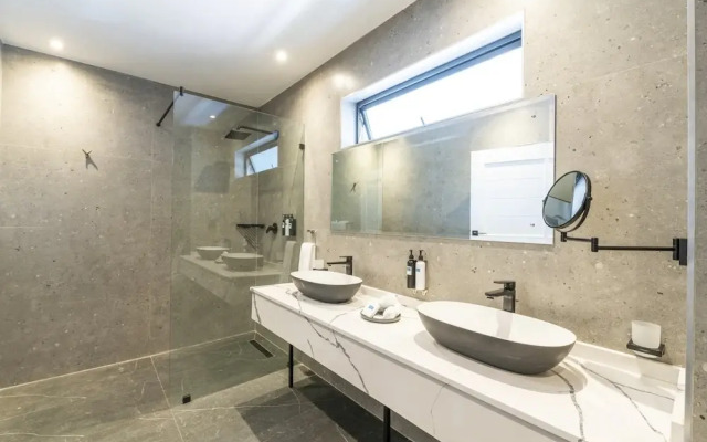 258 Hotel