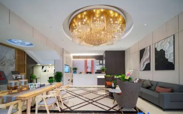 Loudi Hetai Business Hotel